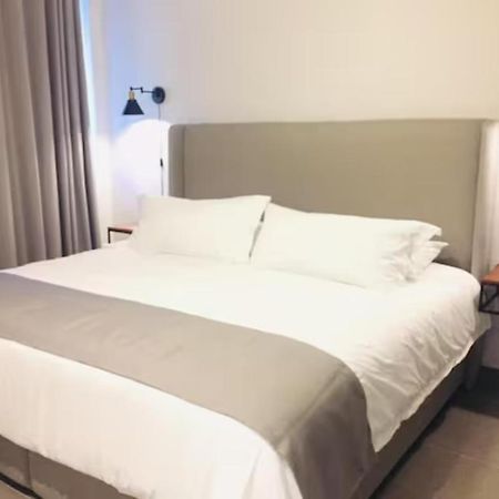 Aparthotel Urban Gran Plaza à Zapopan Extérieur photo