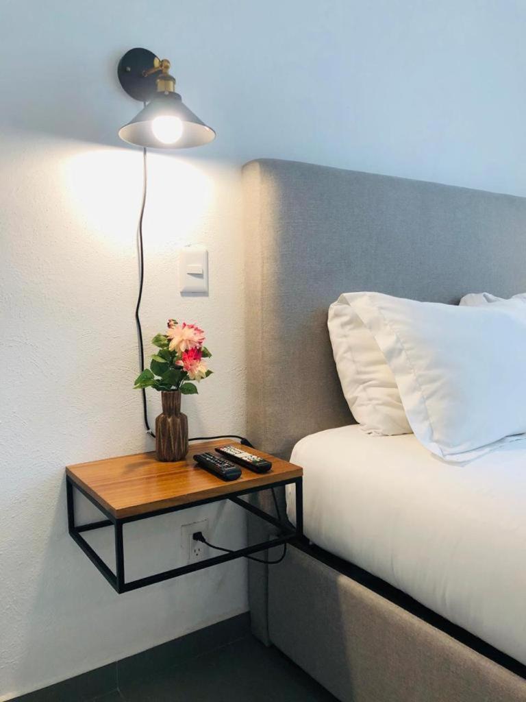 Aparthotel Urban Gran Plaza à Zapopan Extérieur photo