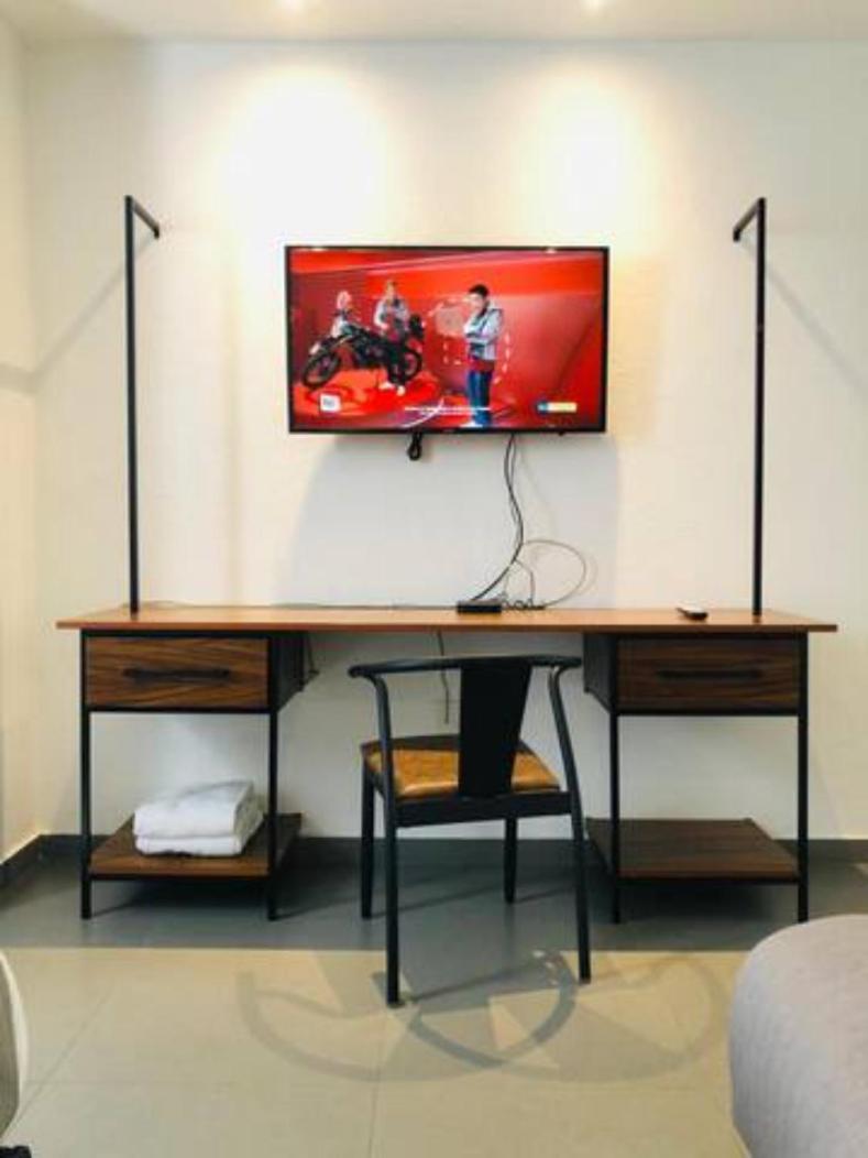 Aparthotel Urban Gran Plaza à Zapopan Extérieur photo