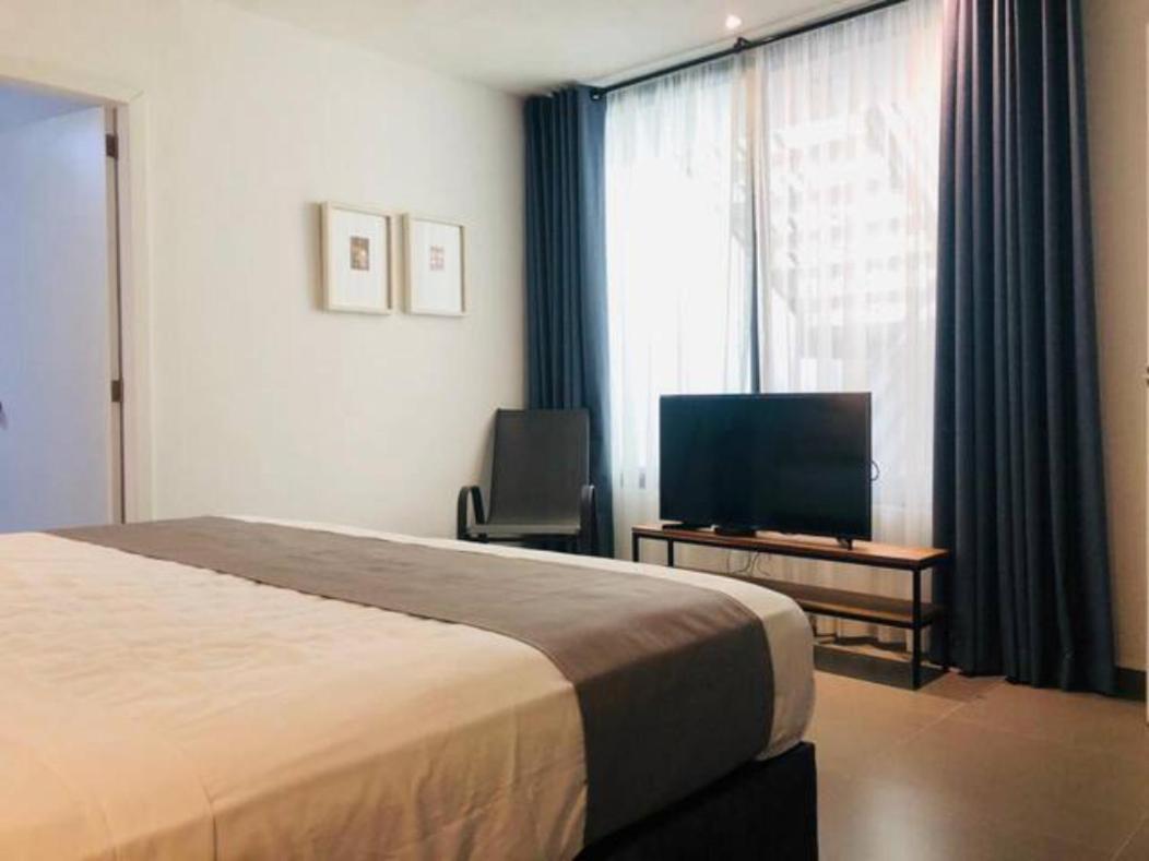 Aparthotel Urban Gran Plaza à Zapopan Extérieur photo