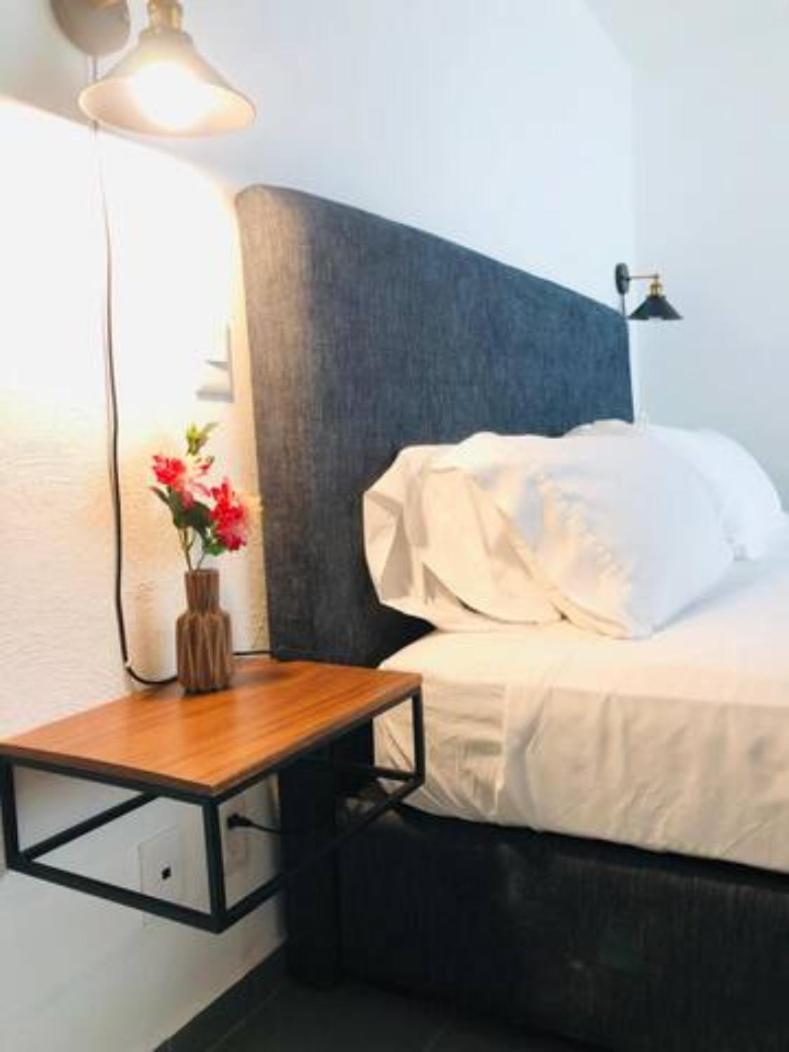 Aparthotel Urban Gran Plaza à Zapopan Extérieur photo