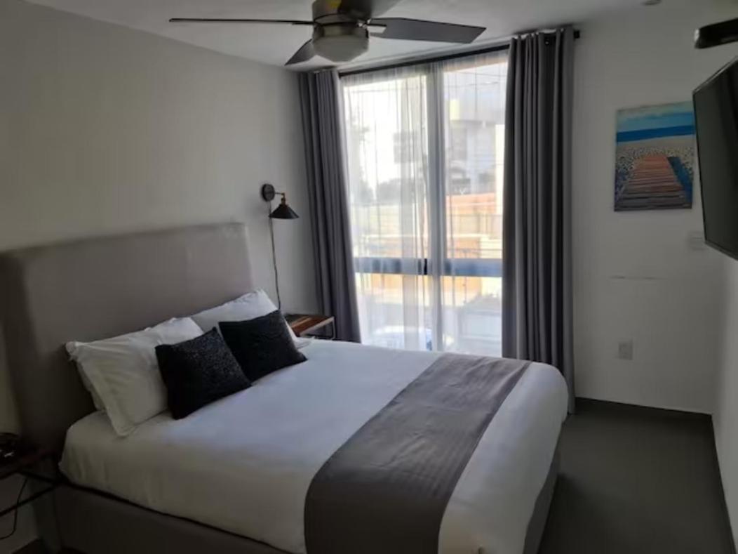 Aparthotel Urban Gran Plaza à Zapopan Extérieur photo