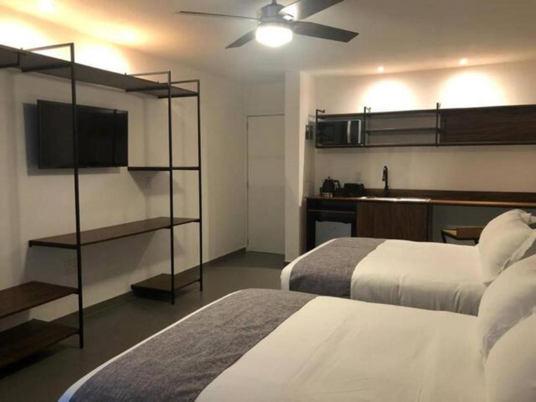 Aparthotel Urban Gran Plaza à Zapopan Extérieur photo